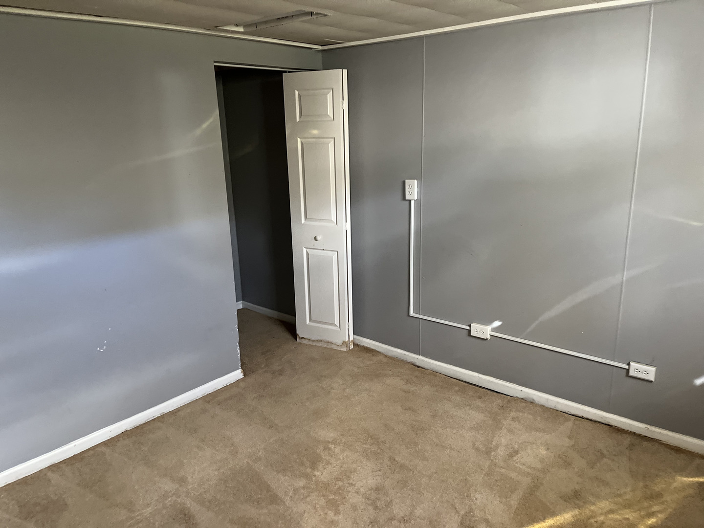 510 Tyler Drive, Carpentersville, IL 60110