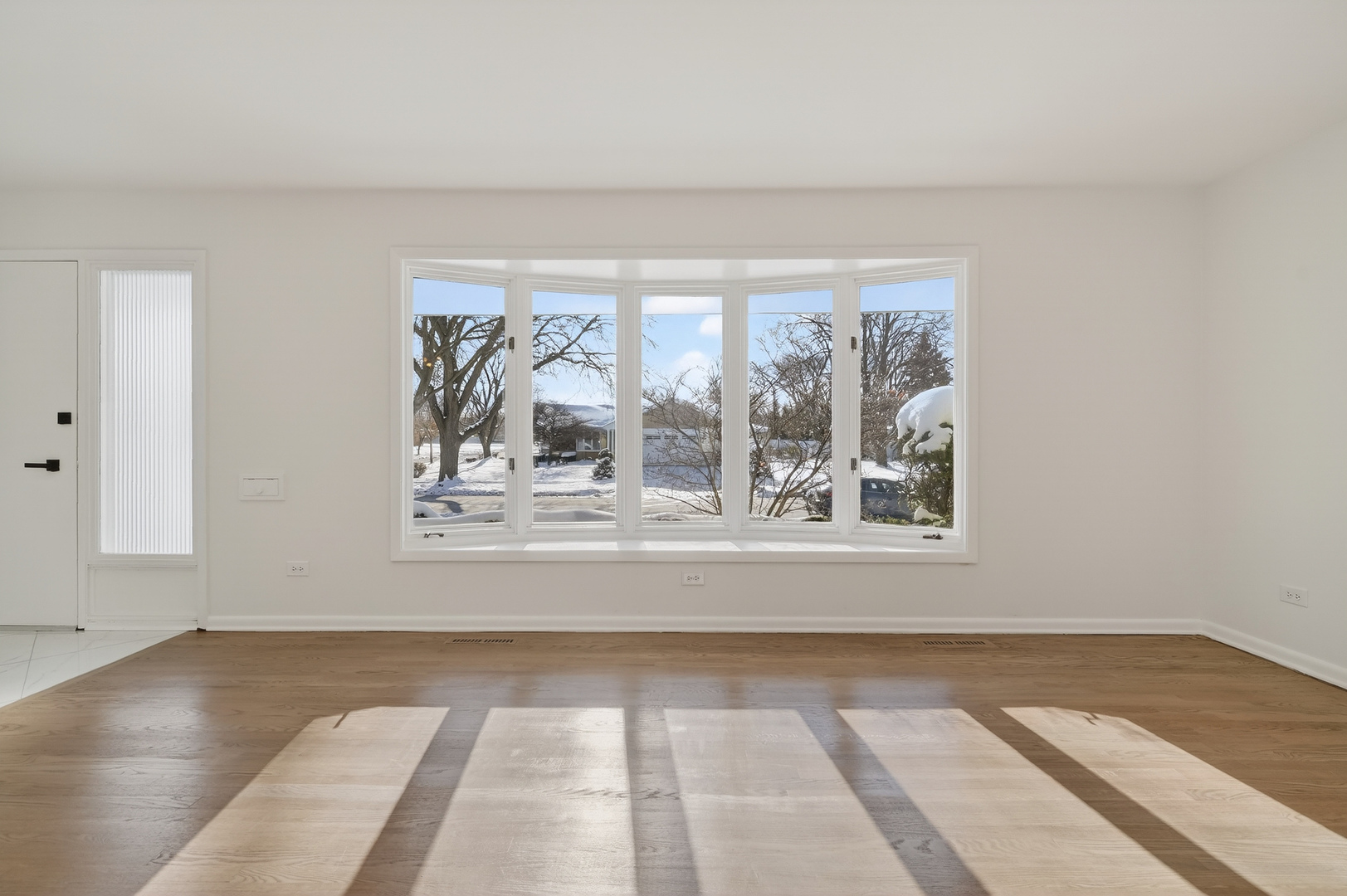 6 W Cypress Street, Arlington Heights, IL 60005