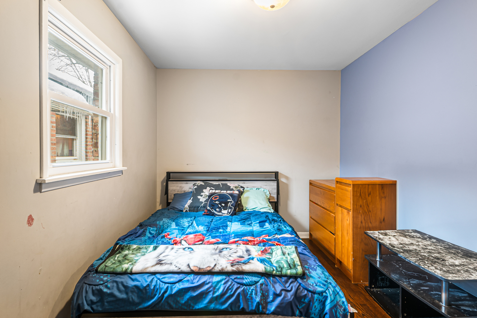 7727 New England Avenue, Burbank, IL 60459