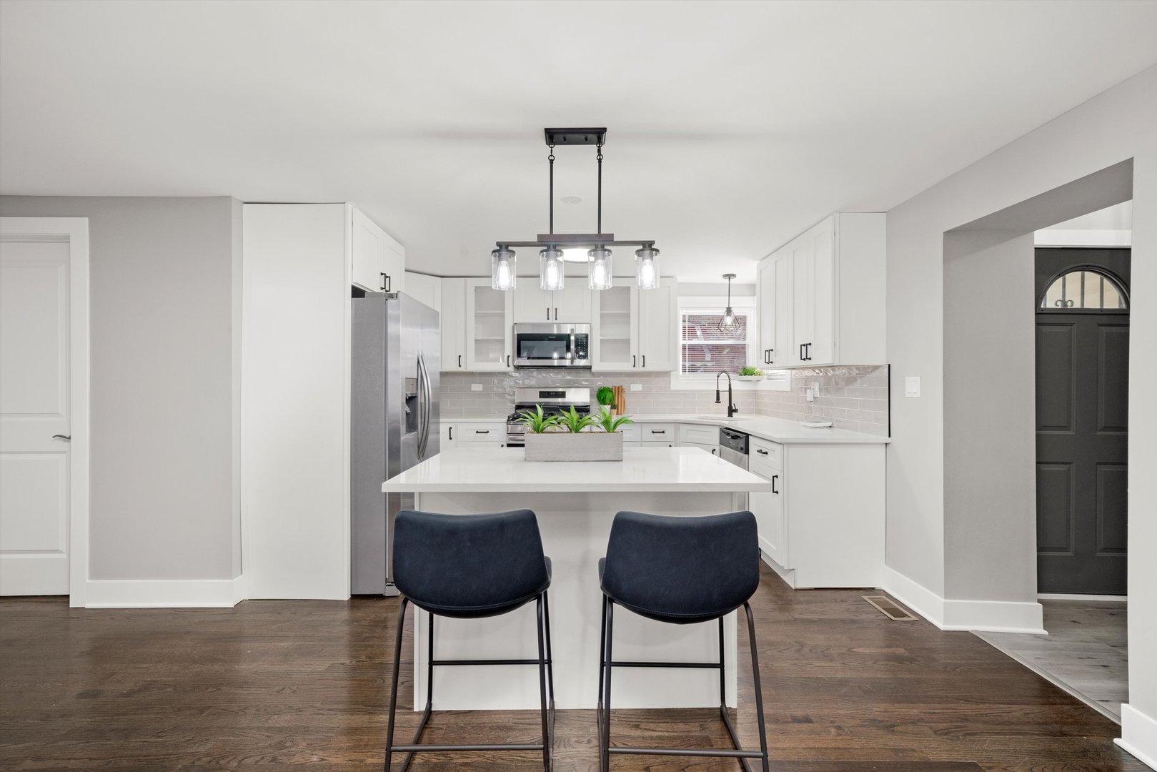 819 E 98th Place, Chicago, IL 60628