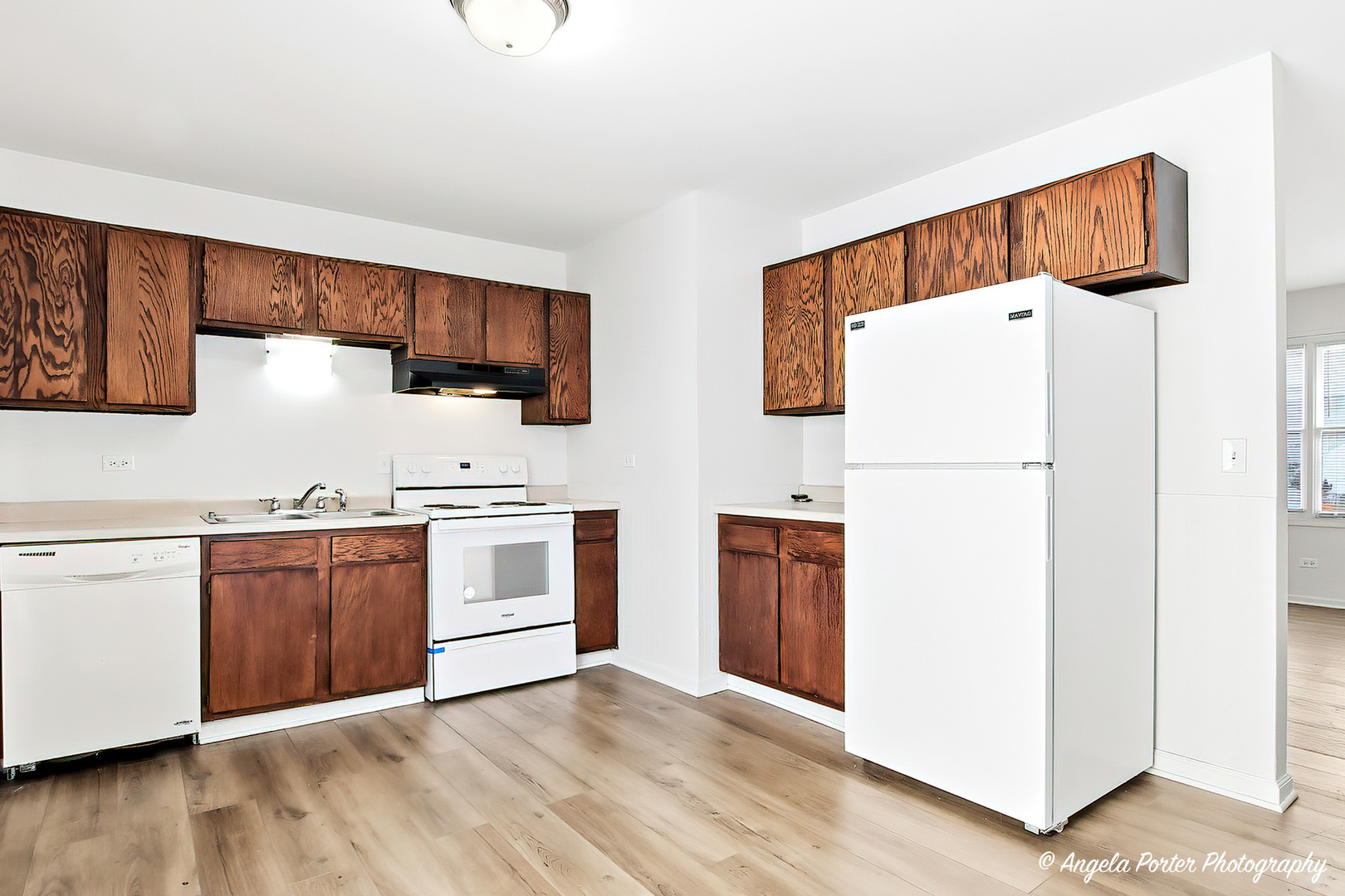 829 Washington Street #1, Woodstock, IL 60098