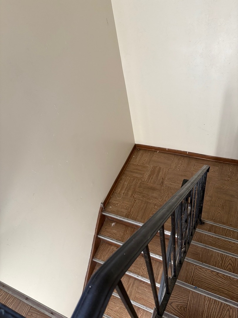 77 Paxton Avenue, Calumet City, IL 60409