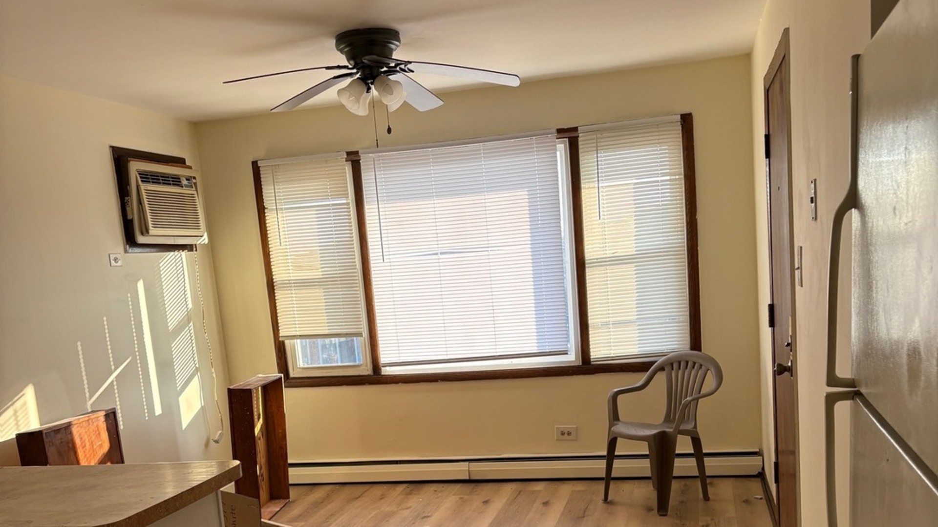 77 Paxton Avenue, Calumet City, IL 60409