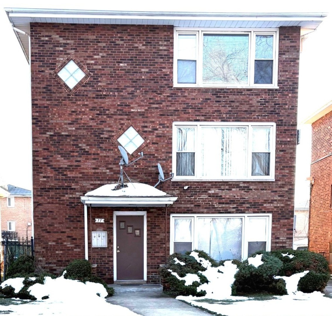 77 Paxton Avenue, Calumet City, IL 60409