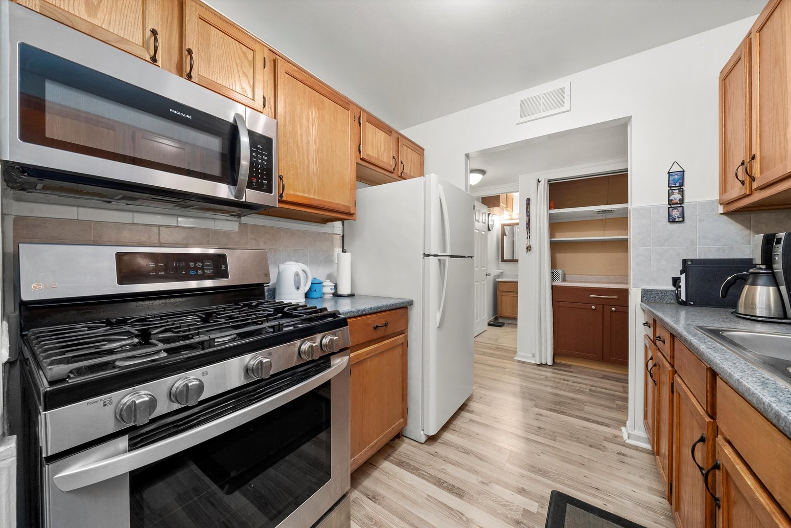 5A Kingery Quarter #5-104, Willowbrook, IL 60527