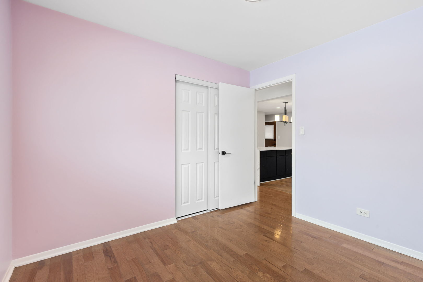 543 Victoria Lane, Wood Dale, IL 60191