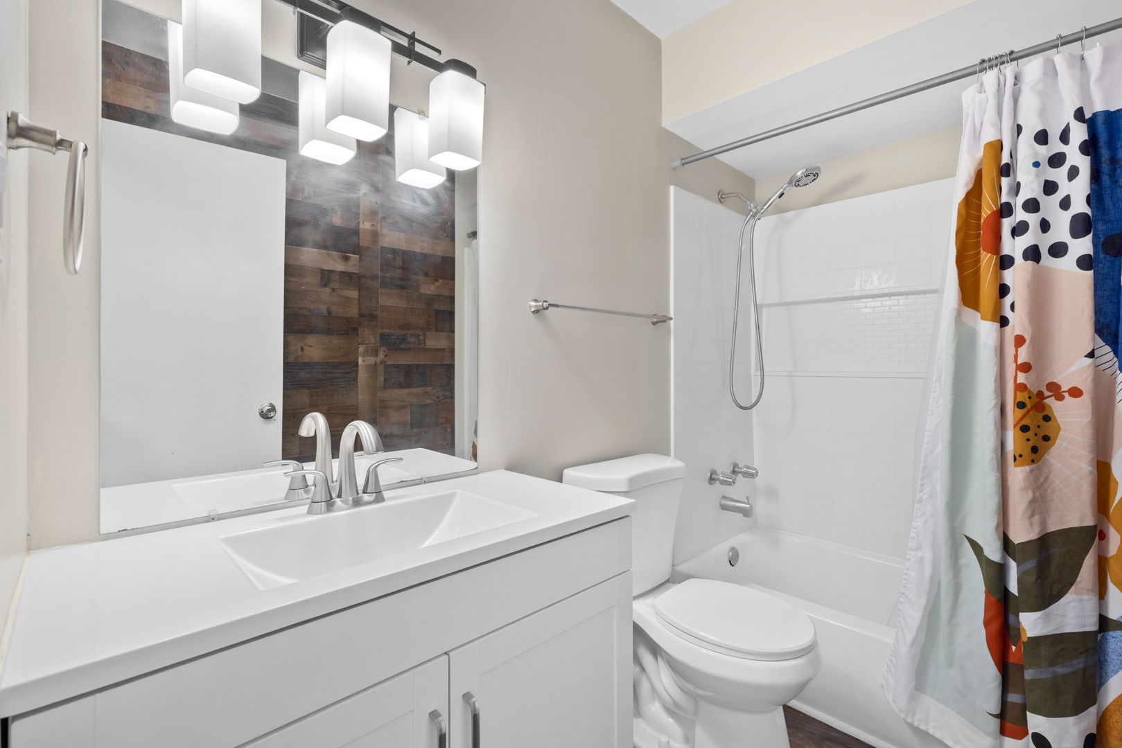 543 Victoria Lane, Wood Dale, IL 60191