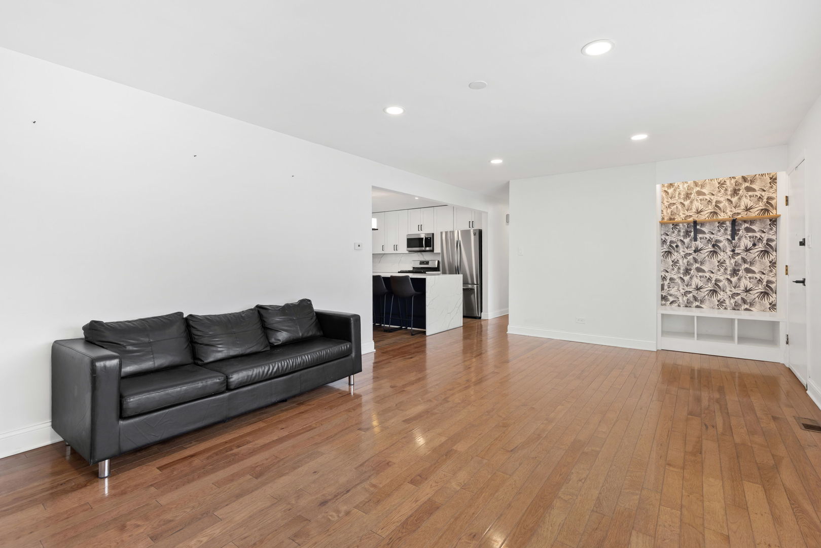 543 Victoria Lane, Wood Dale, IL 60191