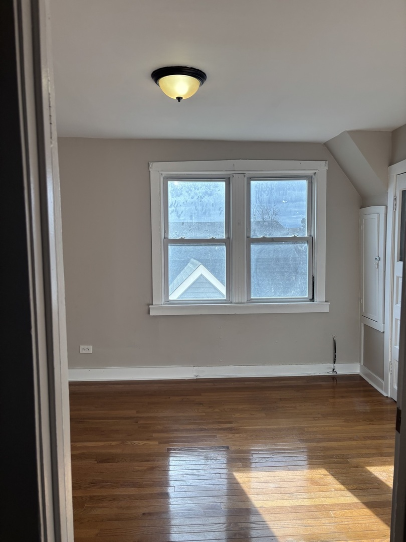 2524 N Central Park Avenue #3, Chicago, IL 60647