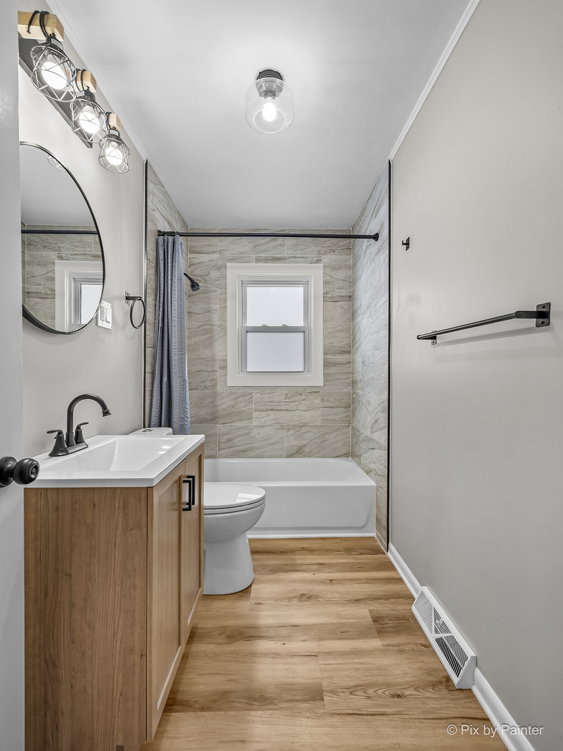 3608 Long Avenue, Johnsburg, IL 60051