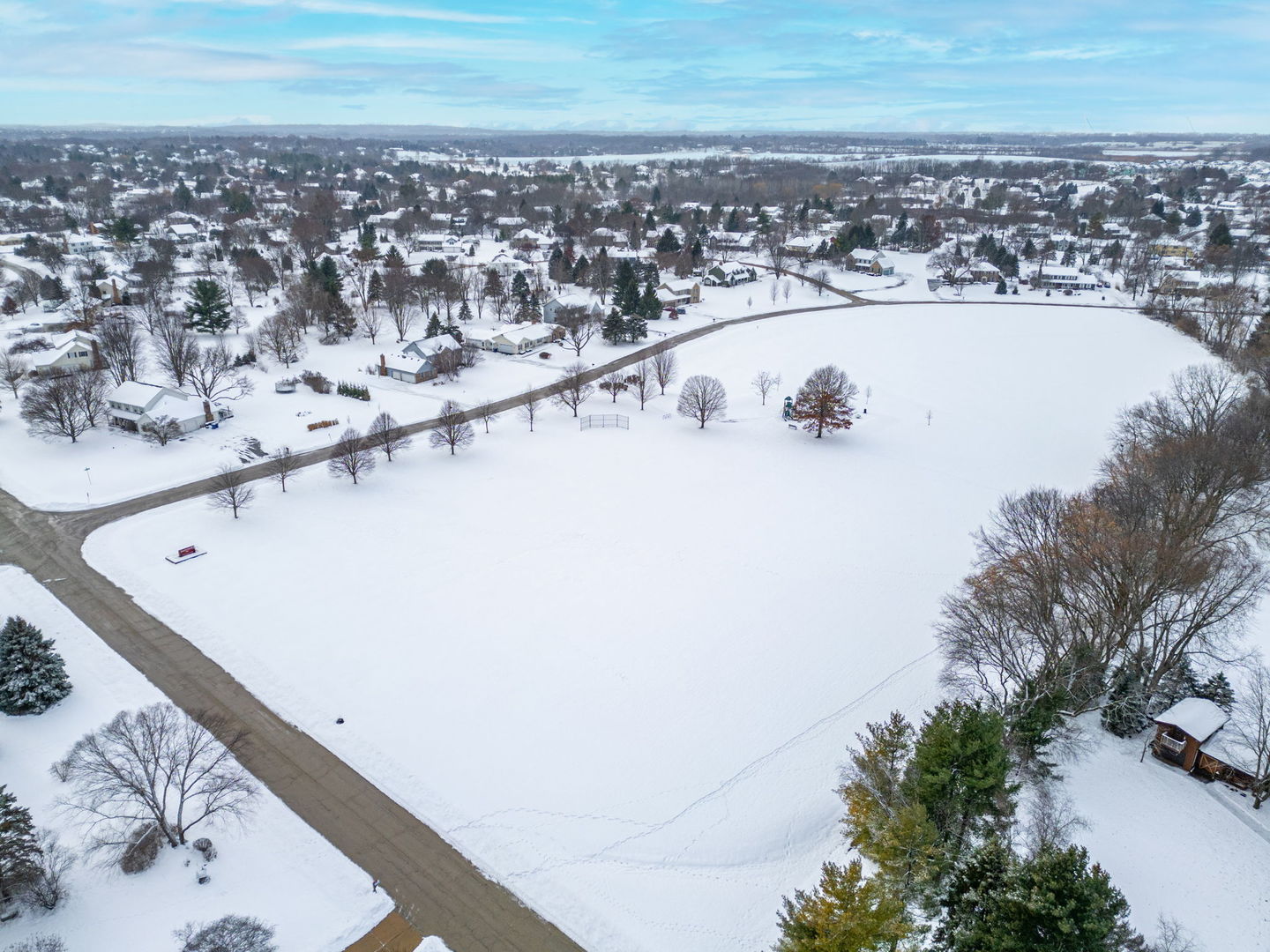 38W725 Cloverfield Drive, St. Charles, IL 60175