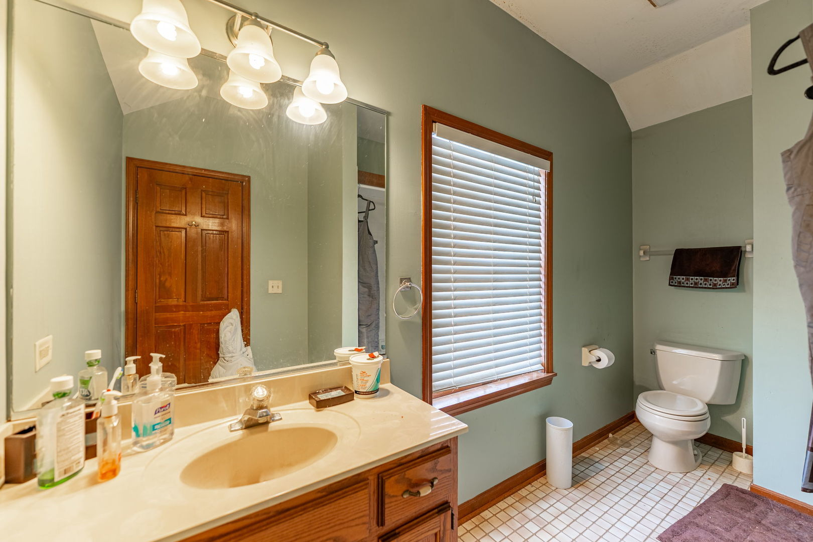 38W725 Cloverfield Drive, St. Charles, IL 60175