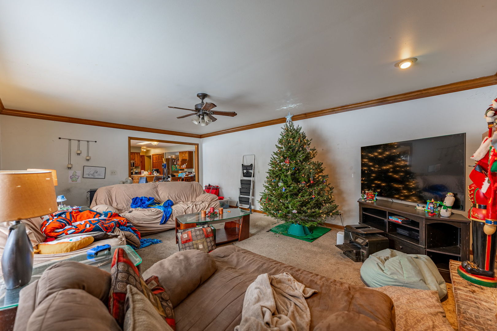 38W725 Cloverfield Drive, St. Charles, IL 60175