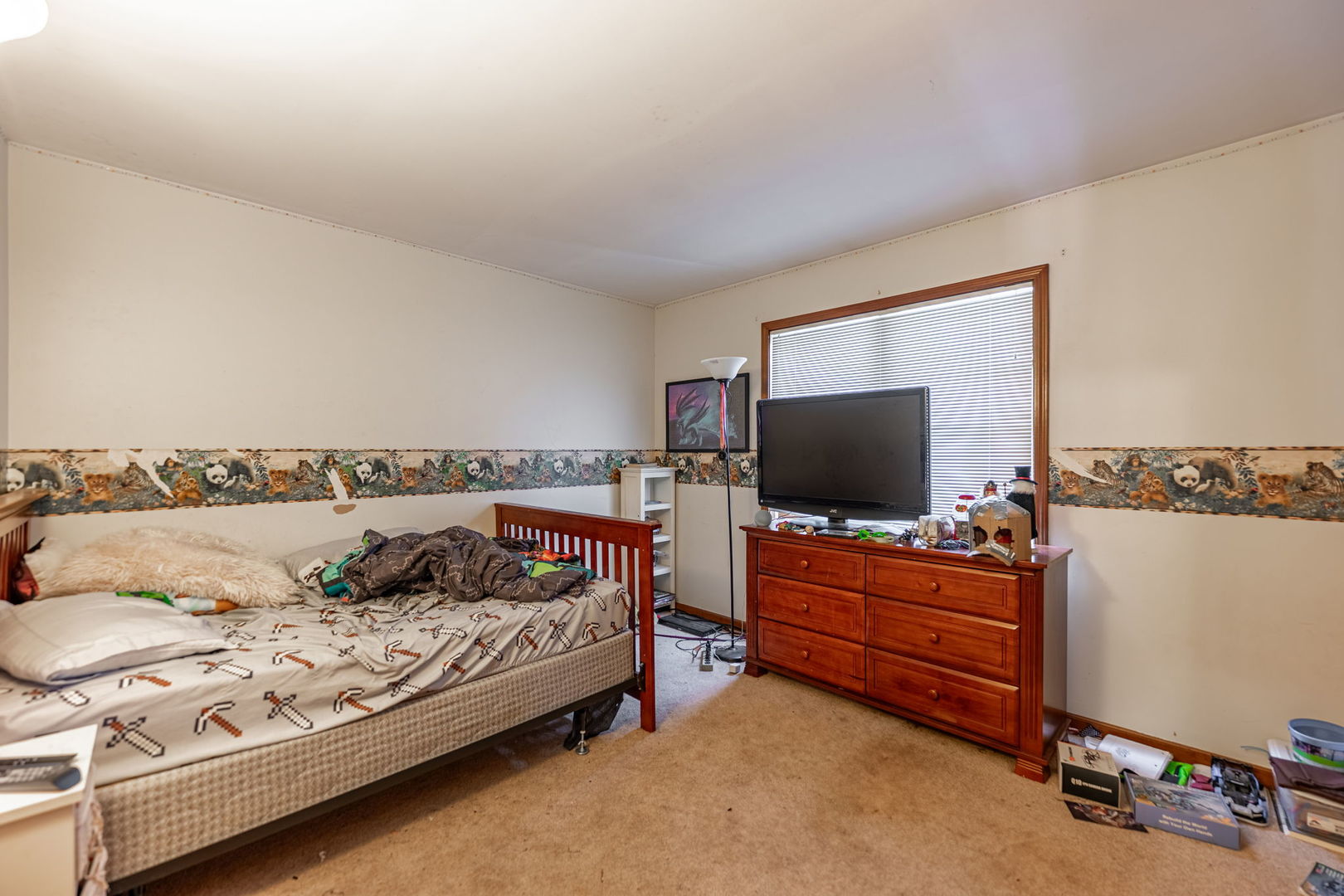 38W725 Cloverfield Drive, St. Charles, IL 60175