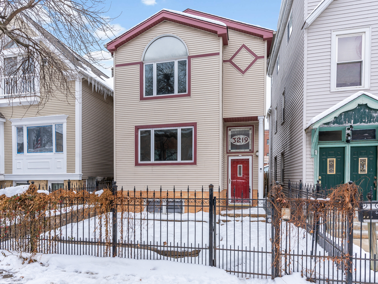 3219 N Richmond Street, Chicago, IL 60618