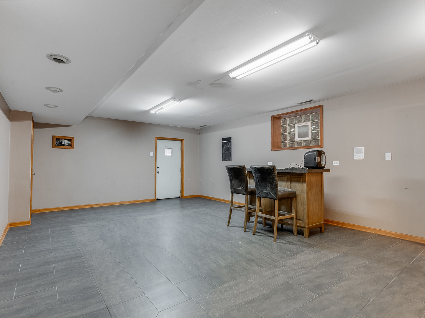 3219 N Richmond Street, Chicago, IL 60618