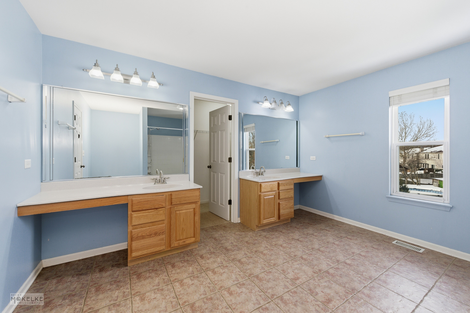 1715 Ivy Lane, Montgomery, IL 60538