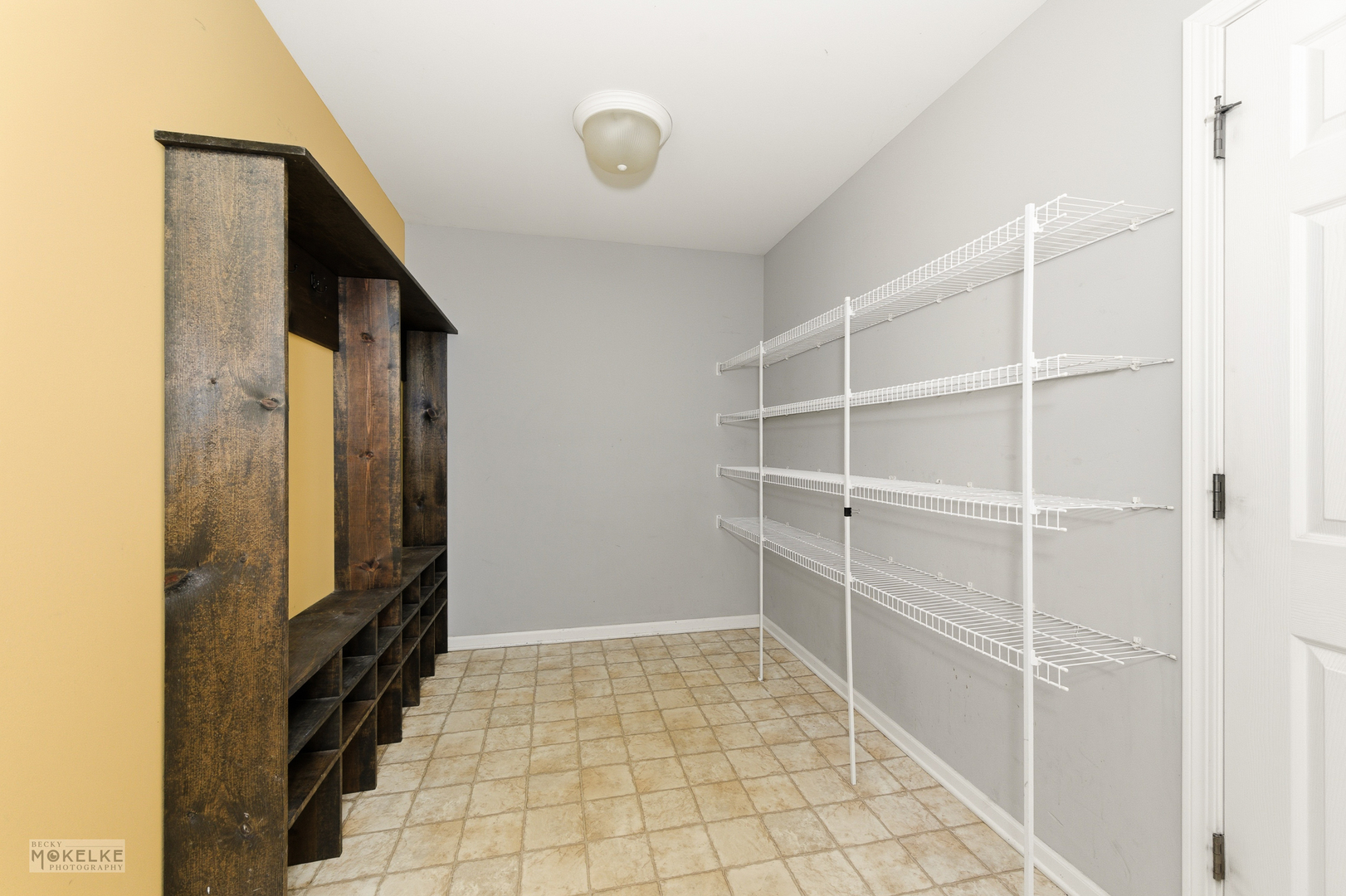 1715 Ivy Lane, Montgomery, IL 60538