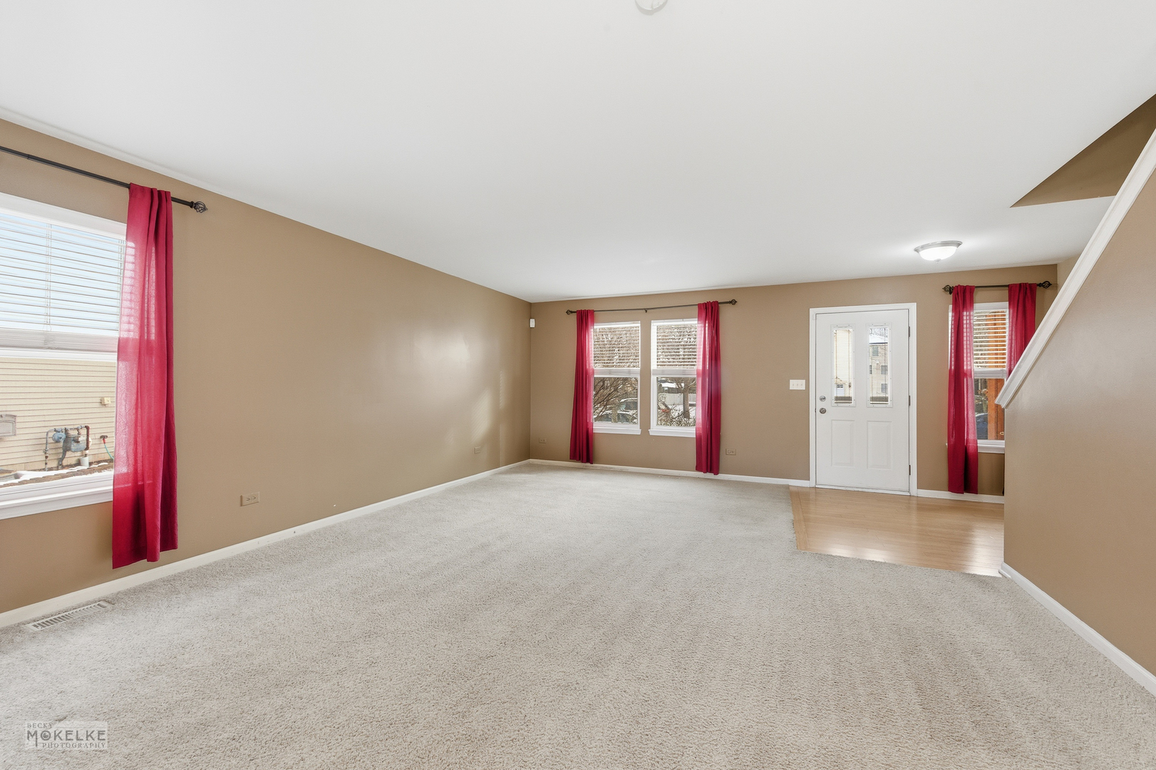 1715 Ivy Lane, Montgomery, IL 60538