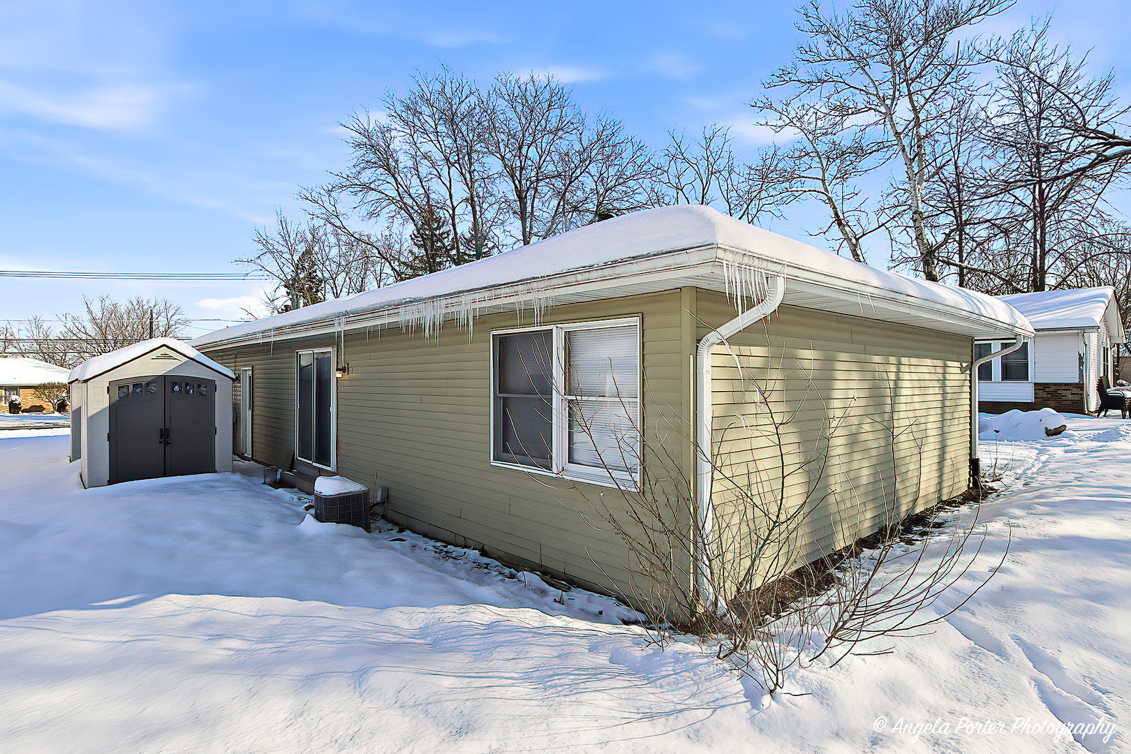 831 Washington Street #2, Woodstock, IL 60098