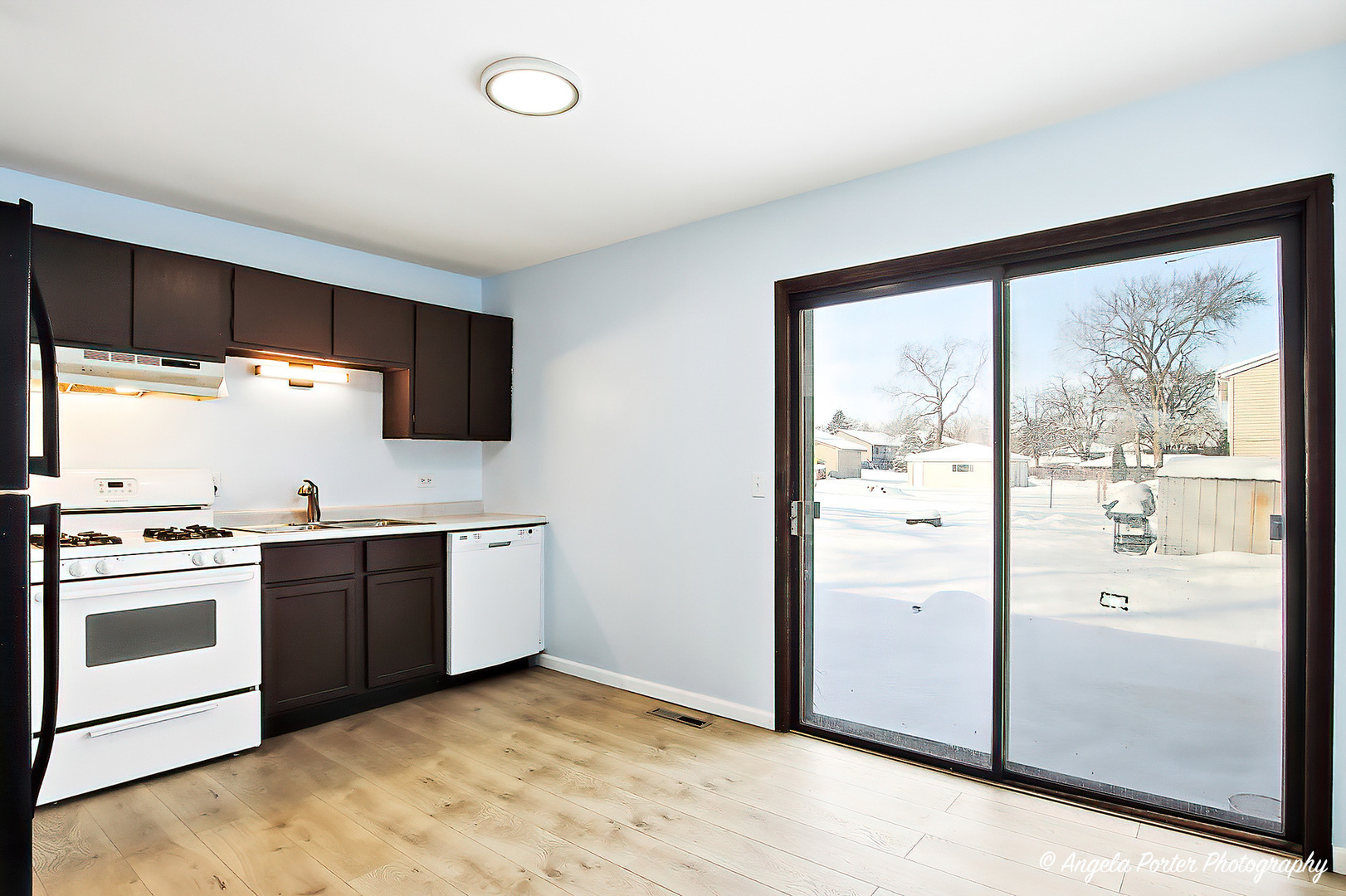 831 Washington Street #2, Woodstock, IL 60098