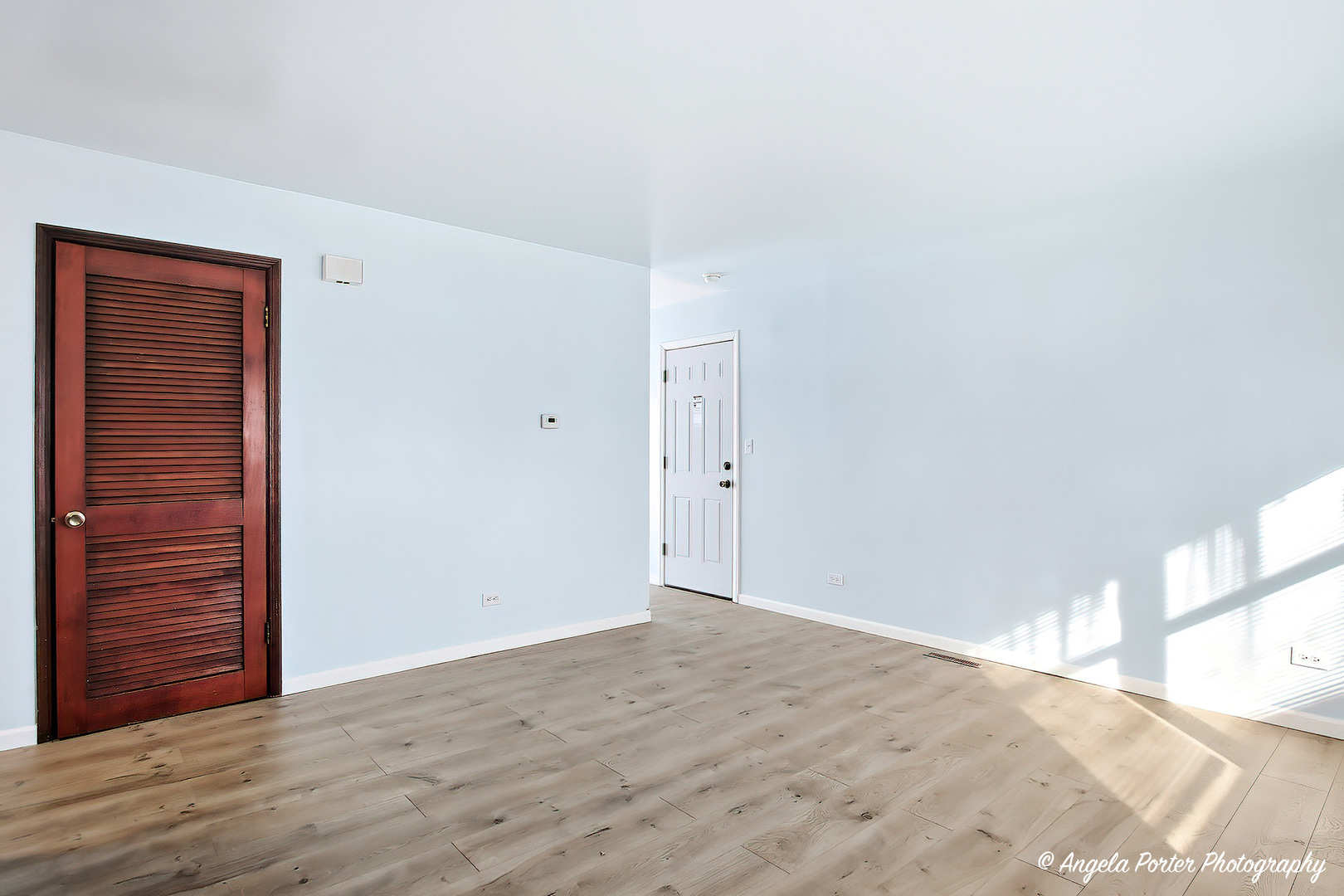 831 Washington Street #2, Woodstock, IL 60098