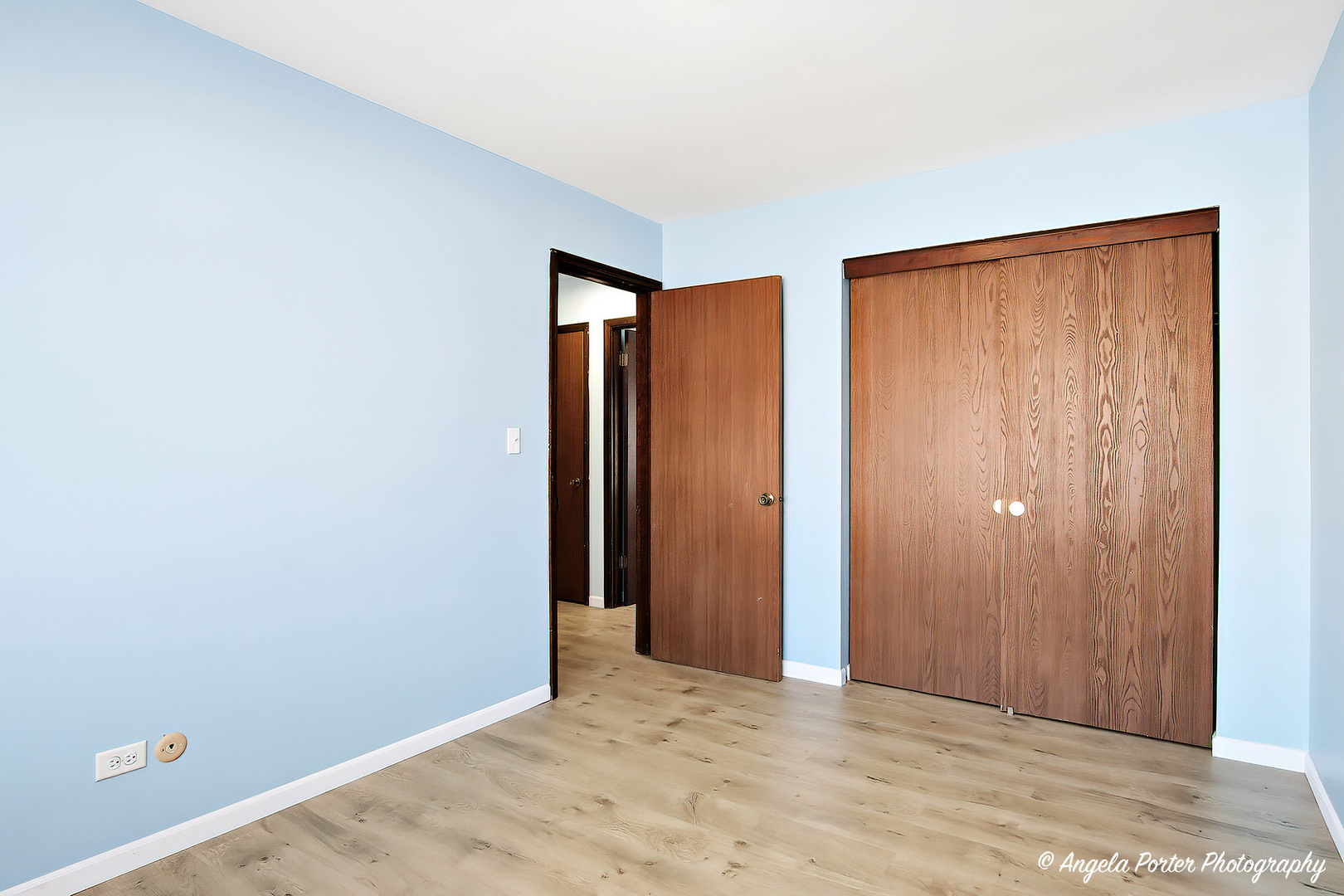 831 Washington Street #2, Woodstock, IL 60098