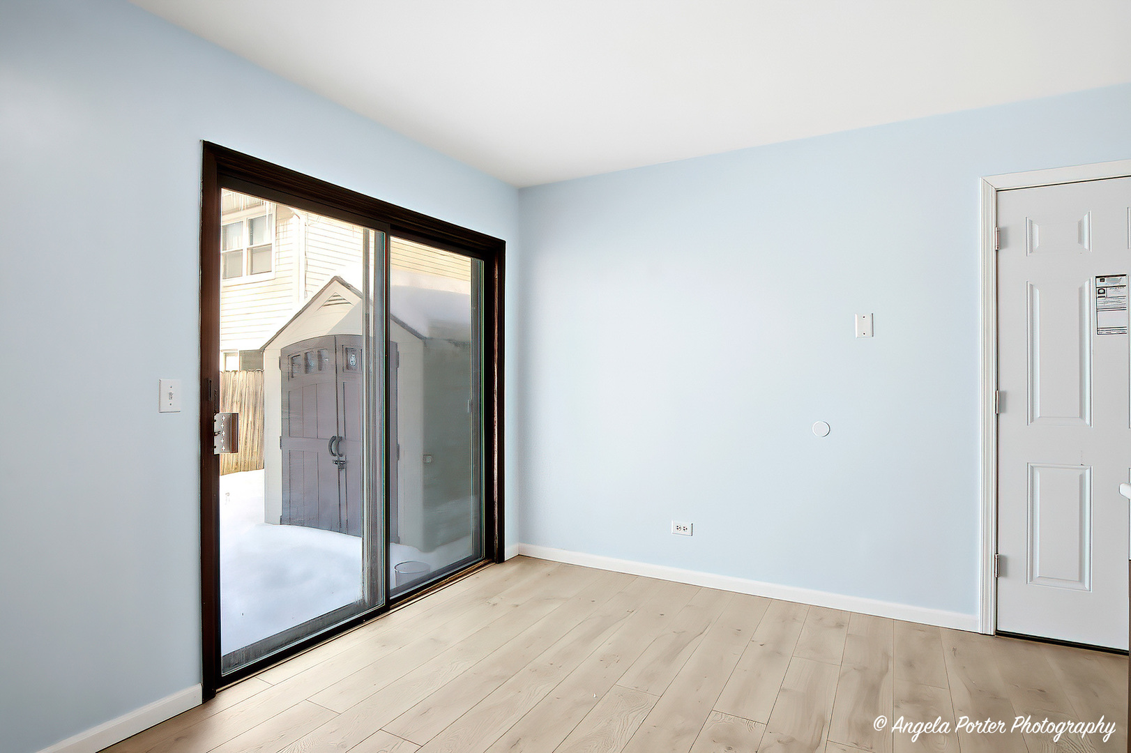 831 Washington Street #2, Woodstock, IL 60098