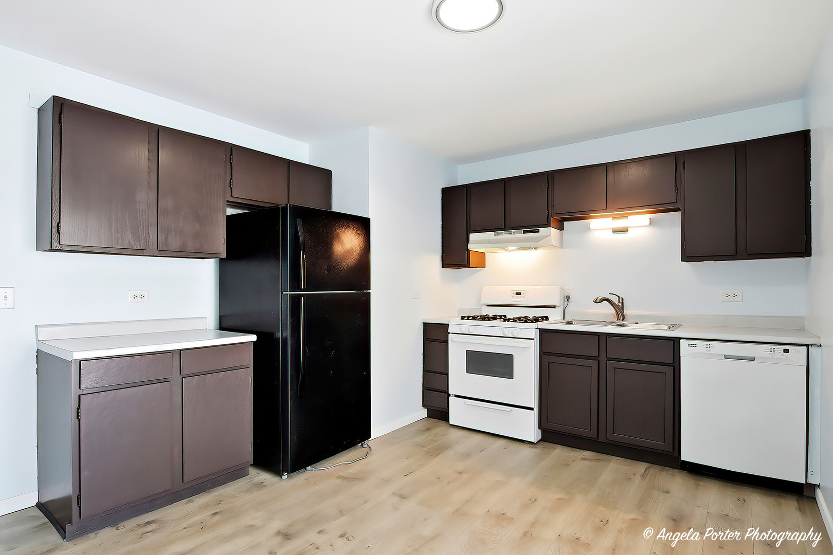 831 Washington Street #2, Woodstock, IL 60098