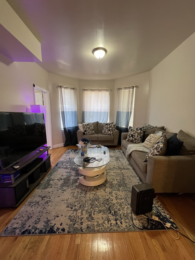 801 S Kedvale Avenue, Chicago, IL 60624