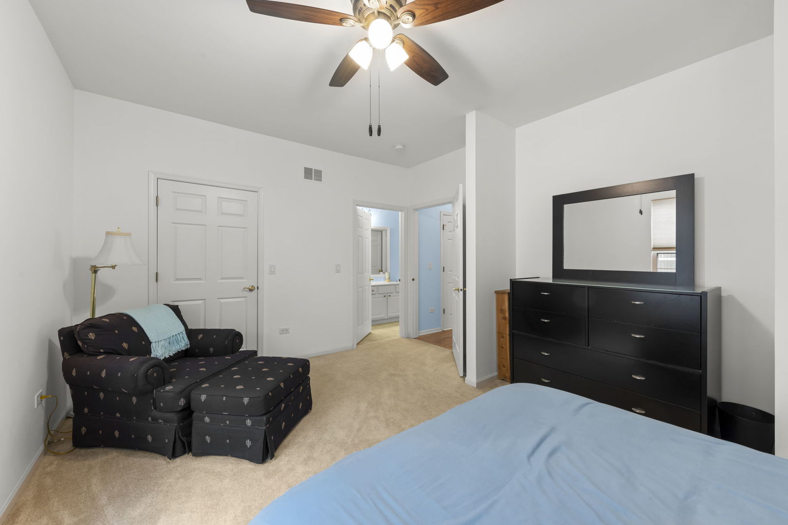 16174 Seneca Lake Circle, Crest Hill, IL 60403