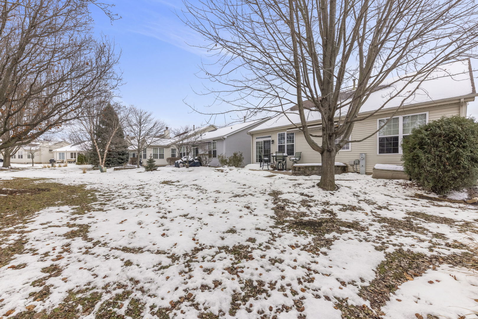 16174 Seneca Lake Circle, Crest Hill, IL 60403