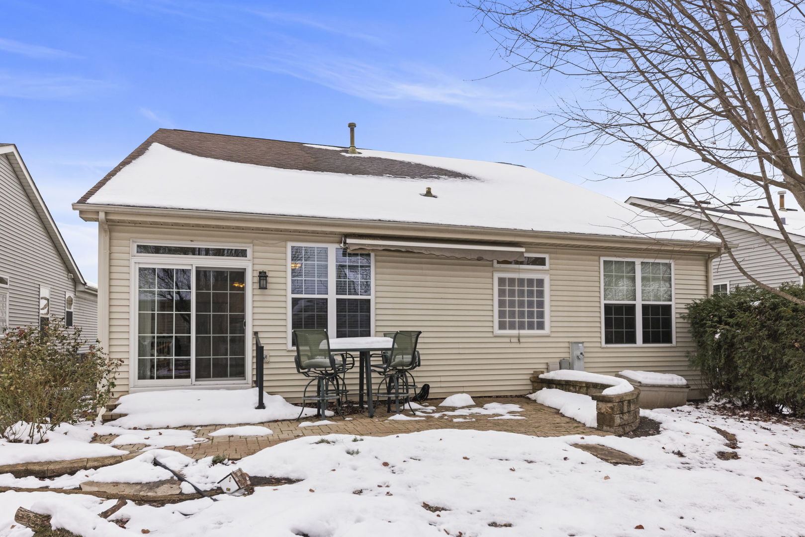 16174 Seneca Lake Circle, Crest Hill, IL 60403