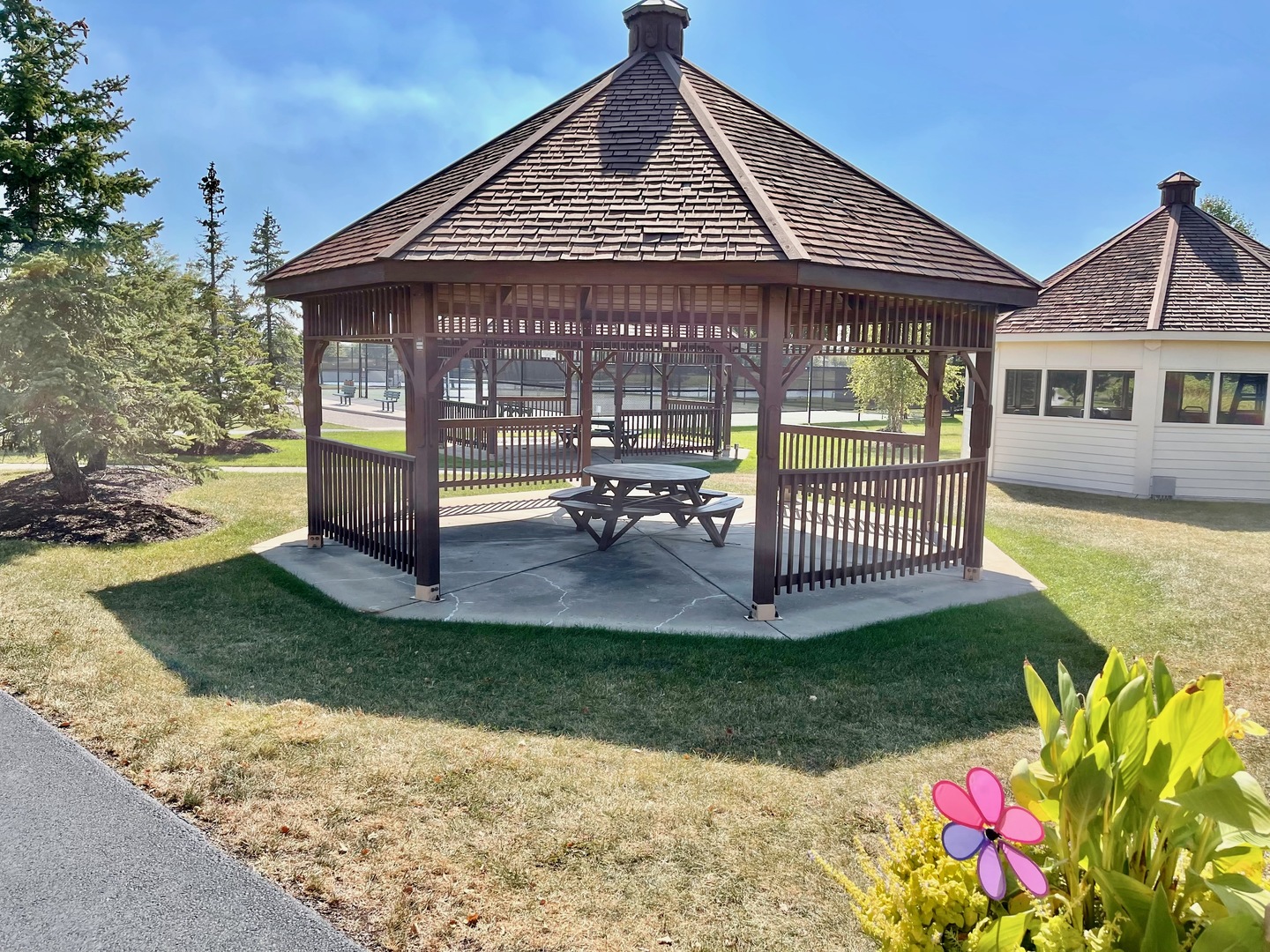 16174 Seneca Lake Circle, Crest Hill, IL 60403