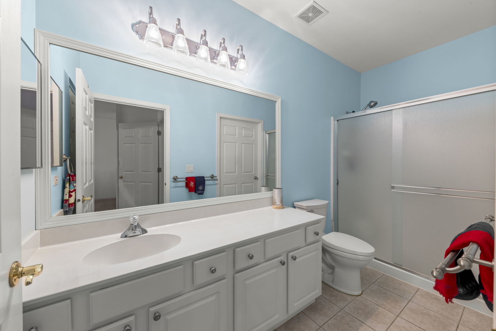 16174 Seneca Lake Circle, Crest Hill, IL 60403