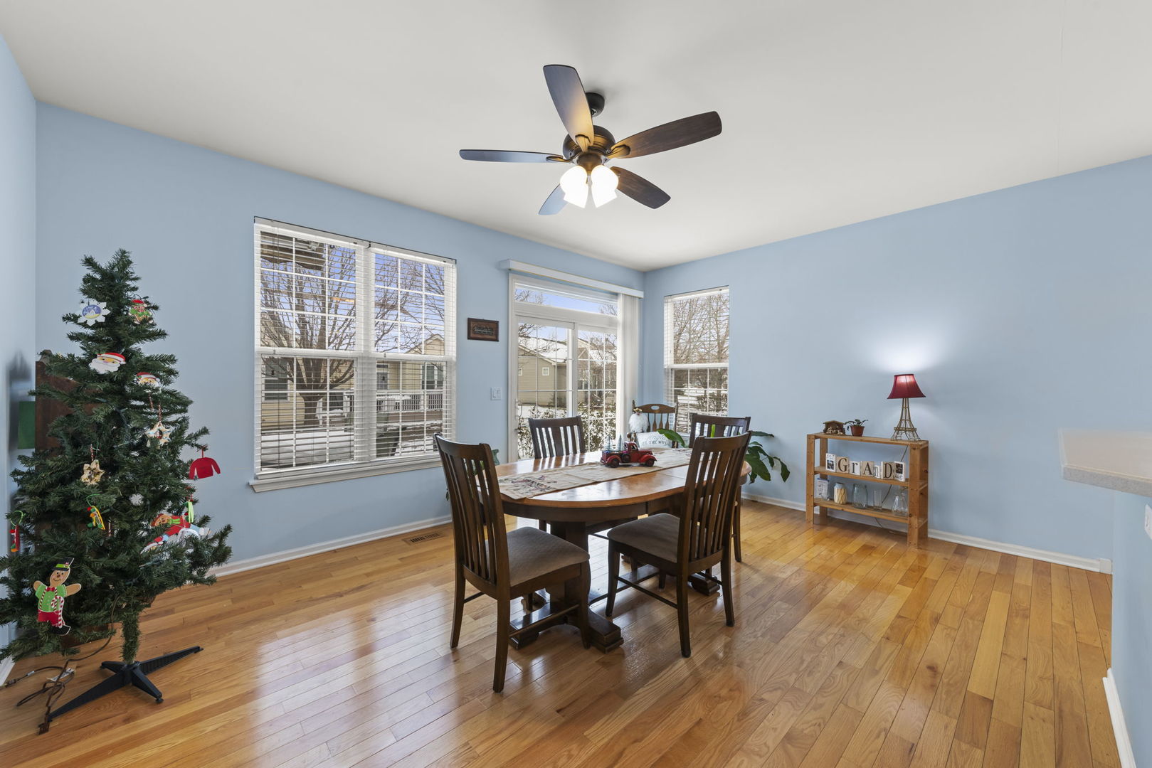 16174 Seneca Lake Circle, Crest Hill, IL 60403