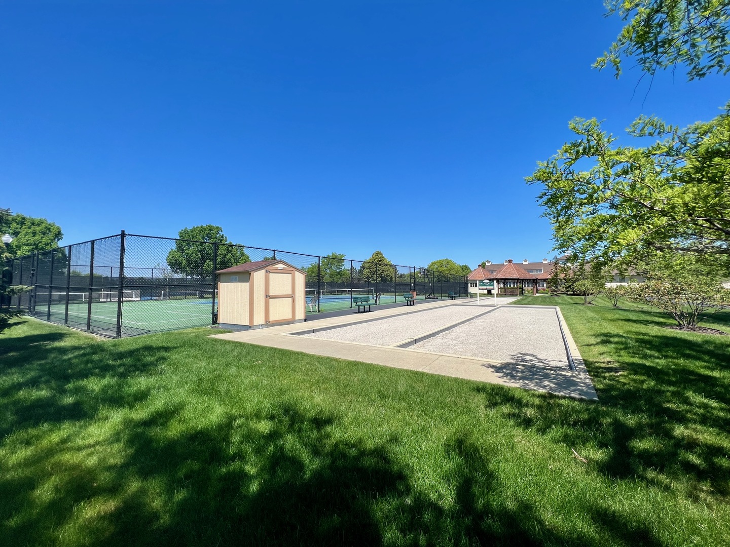 16174 Seneca Lake Circle, Crest Hill, IL 60403