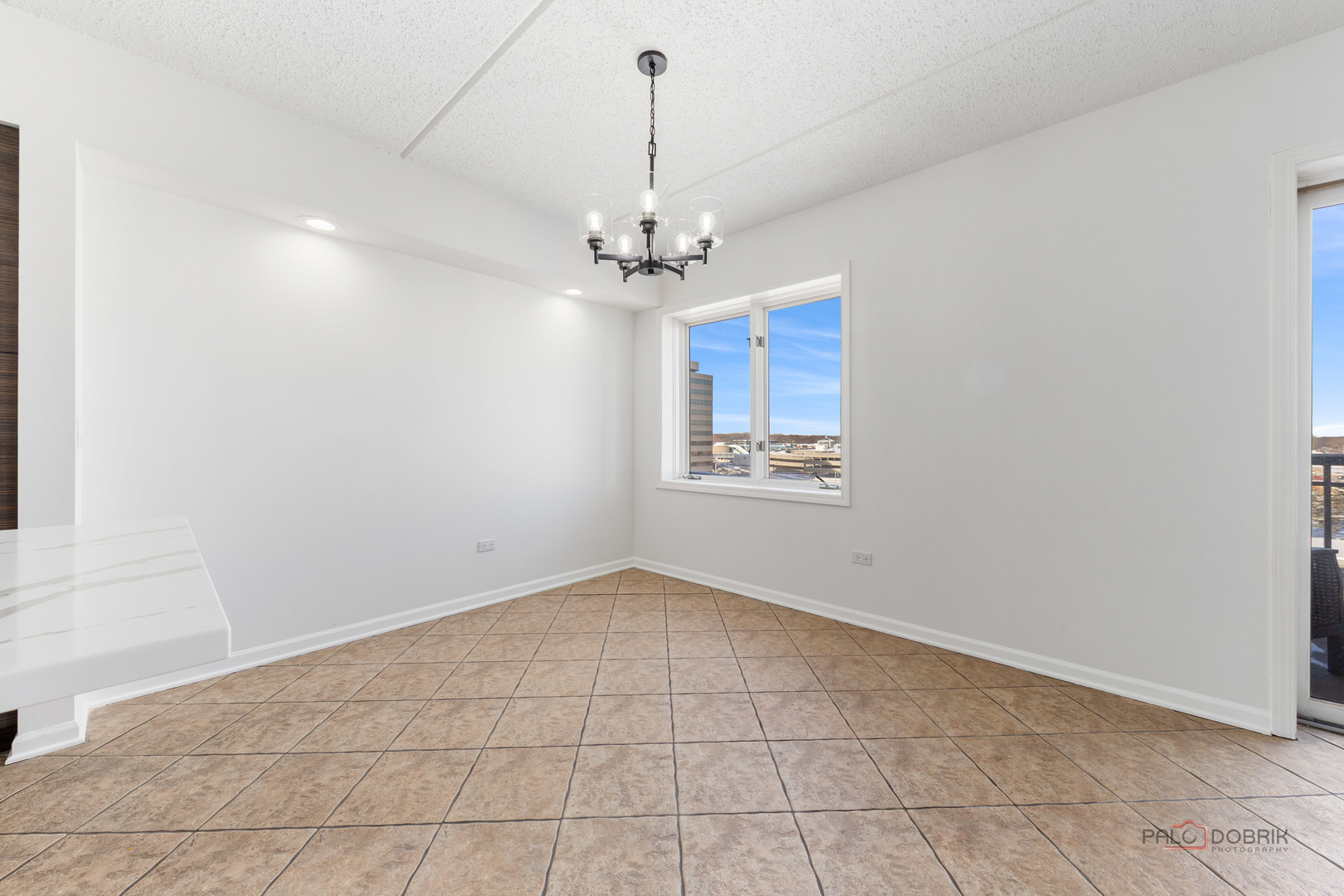 5555 N Cumberland Avenue #803, Chicago, IL 60656