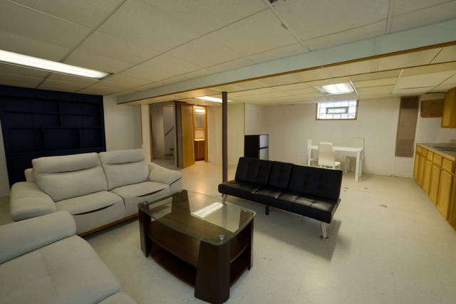 3648 W 81st Street, Chicago, IL 60652