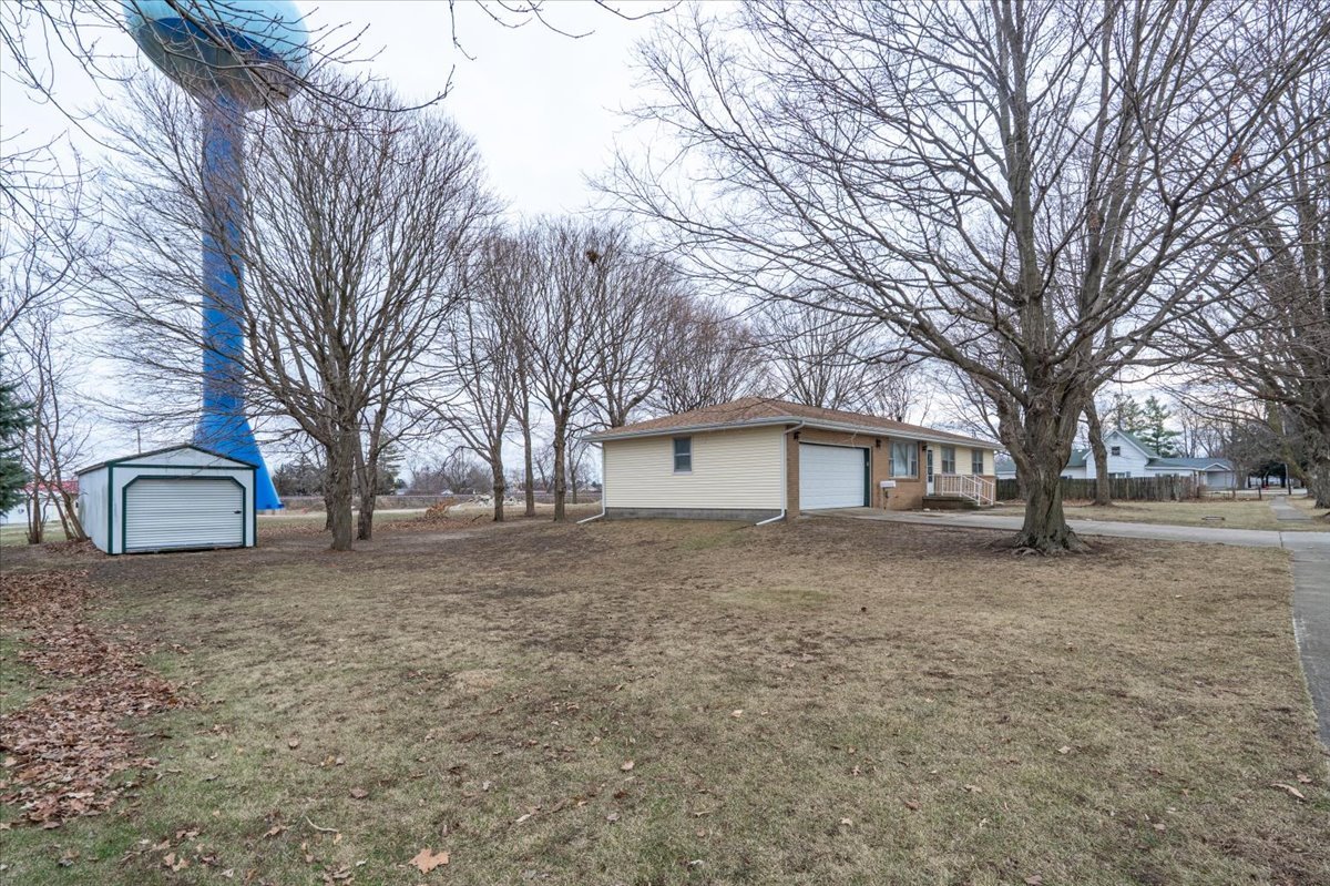 304 N Main Street, Mclean, IL 61754