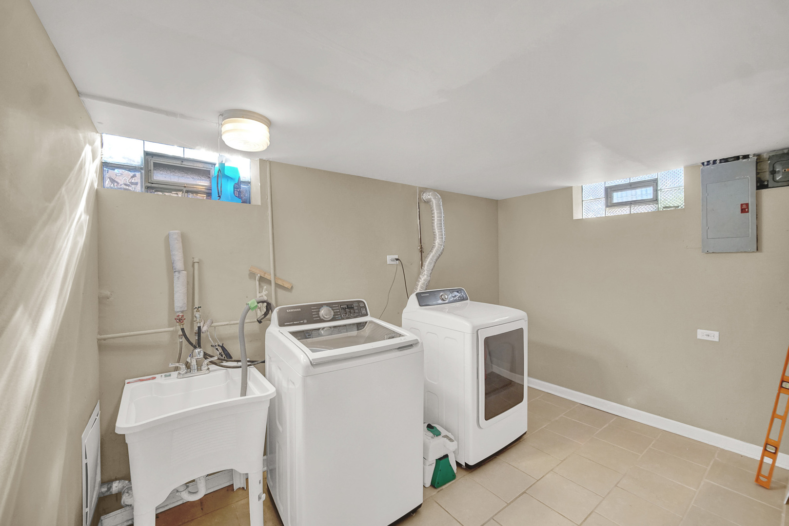 10322 S CENTRAL PARK Avenue, Chicago, IL 60655