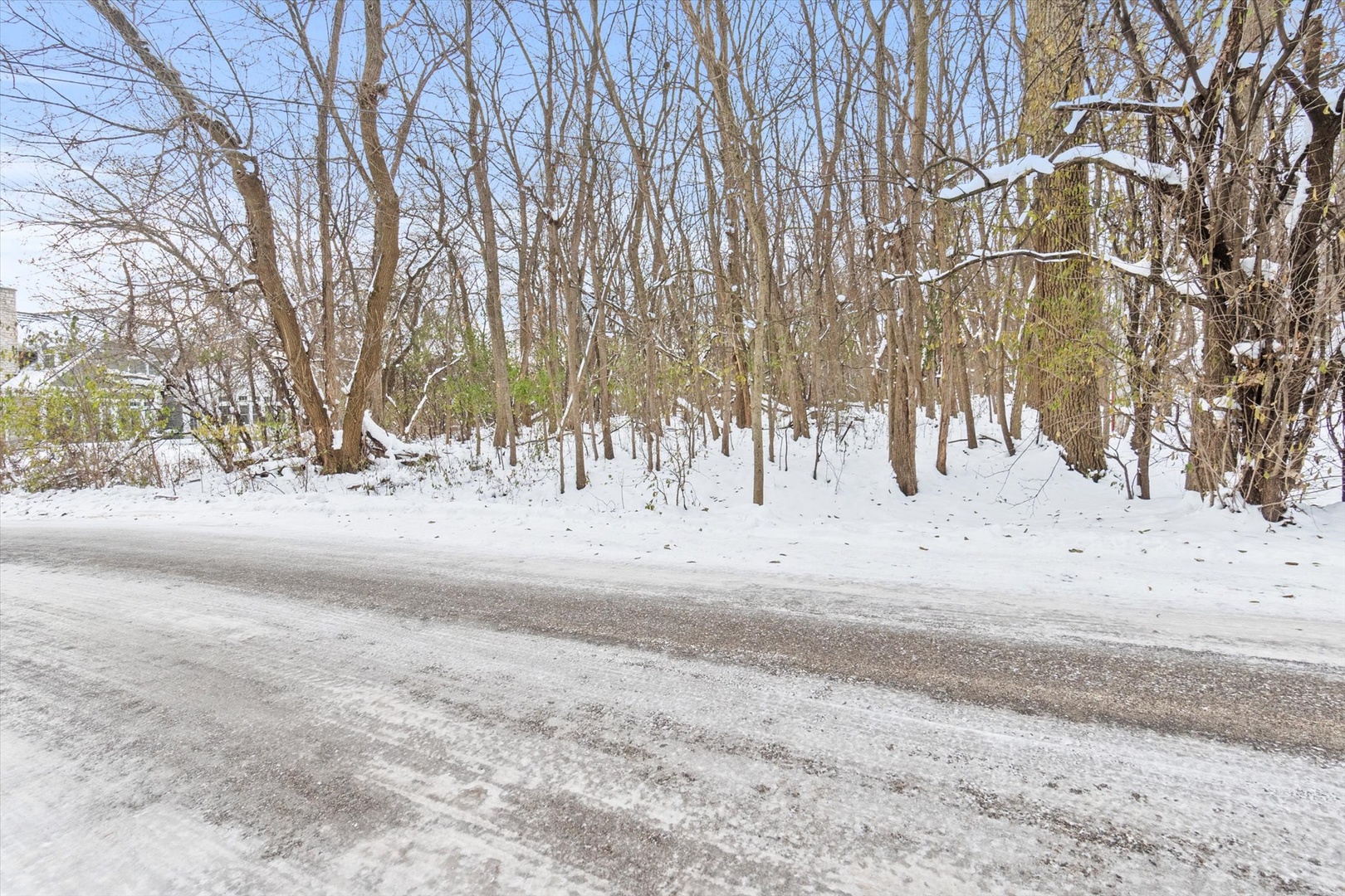 2060 Suffork Road, Northfield, IL 60093