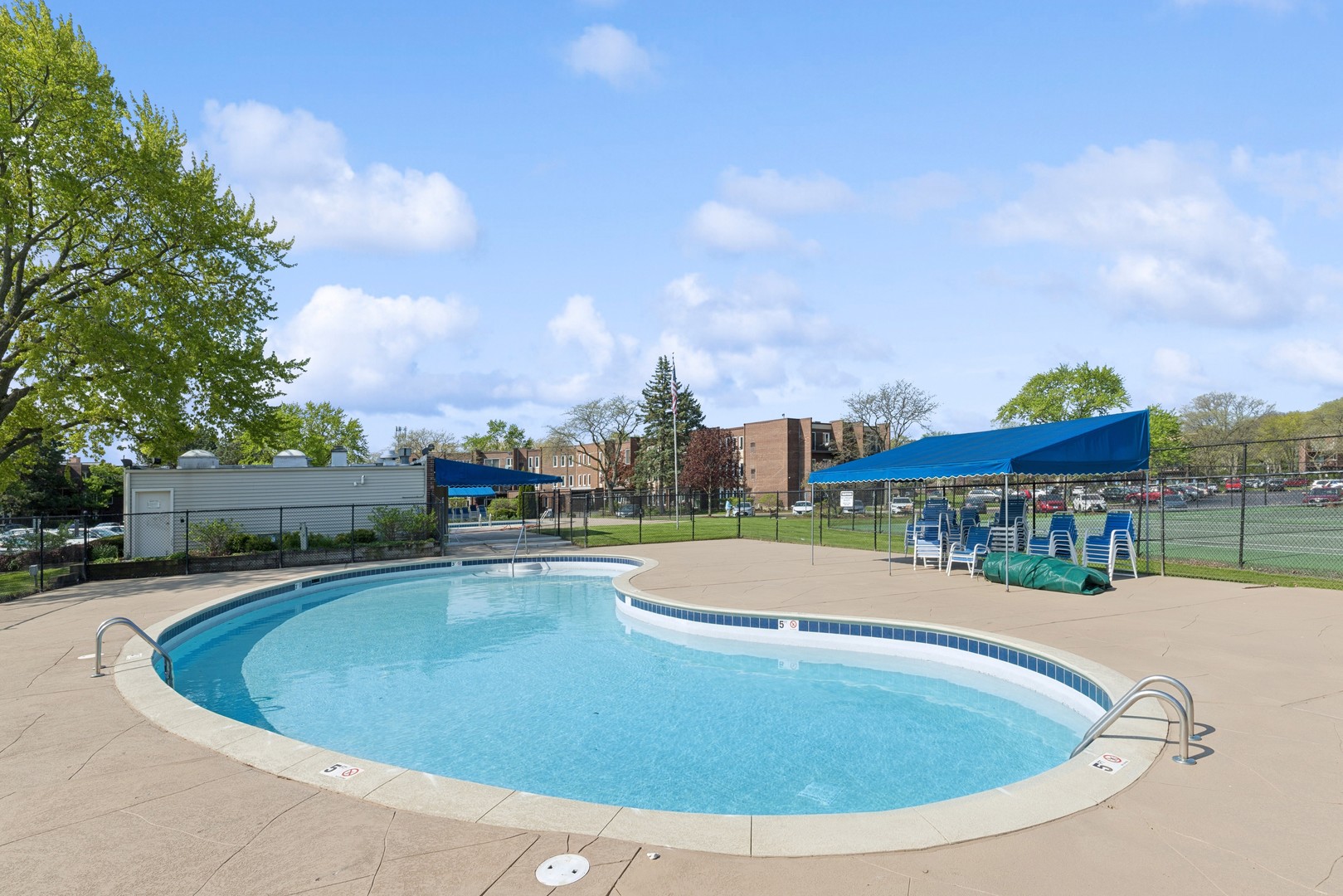 1575 Sandpebble Drive #113, Wheeling, IL 60090