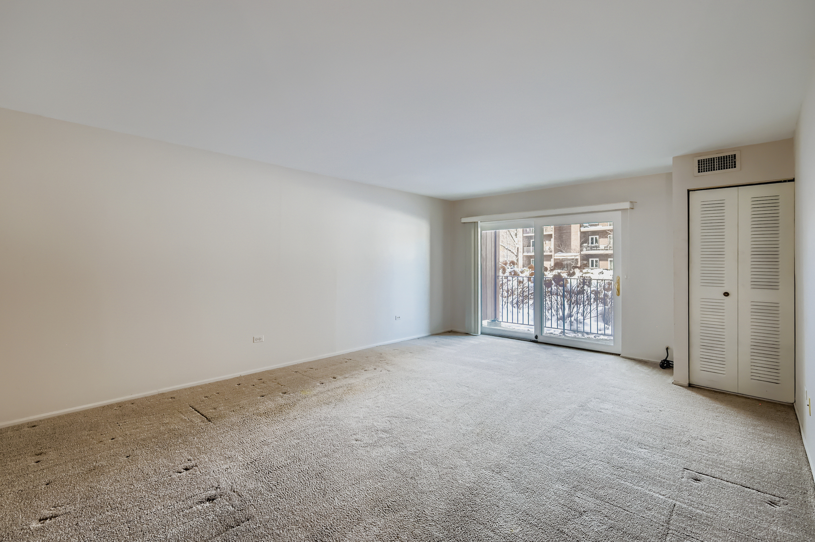 1575 Sandpebble Drive #113, Wheeling, IL 60090