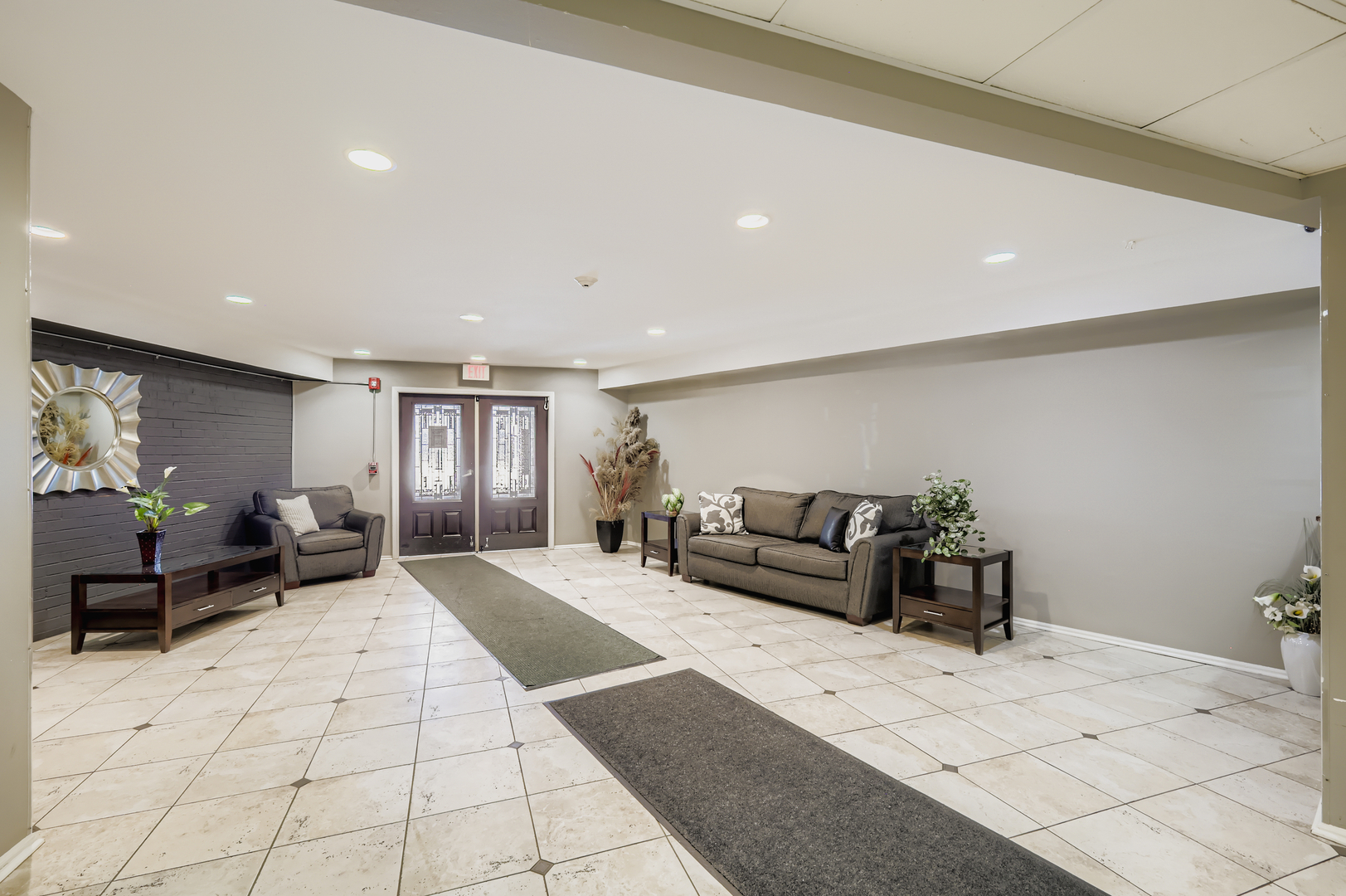 1575 Sandpebble Drive #113, Wheeling, IL 60090