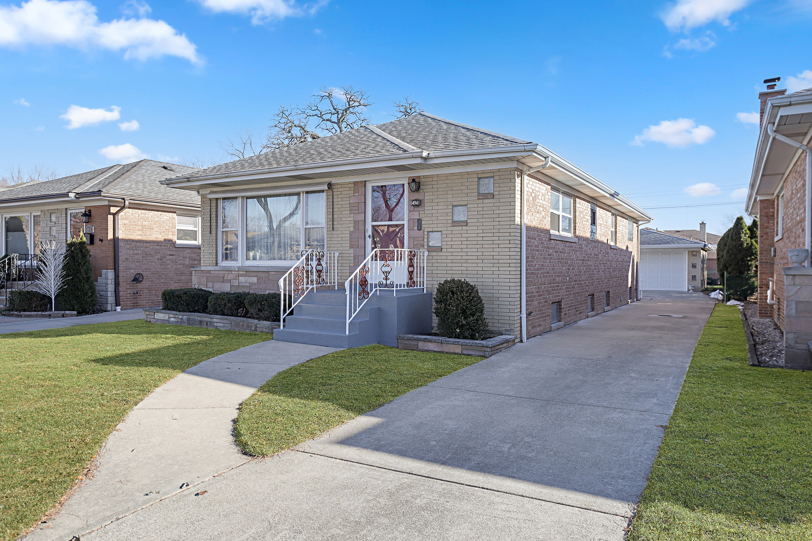 4941 N Normandy Avenue, Chicago, IL 60656