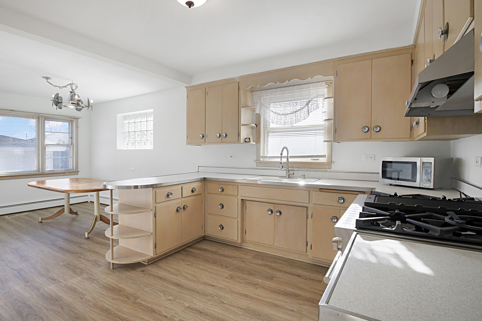 4941 N Normandy Avenue, Chicago, IL 60656