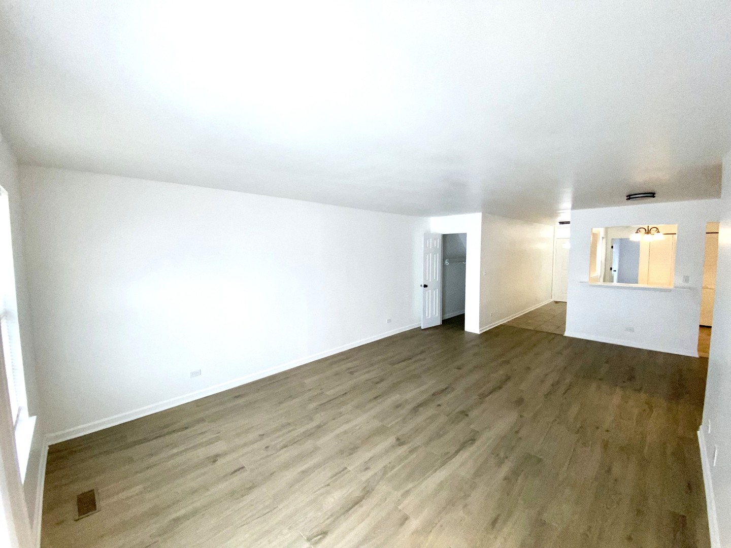 629 W Streamwood Boulevard #A, Streamwood, IL 60107