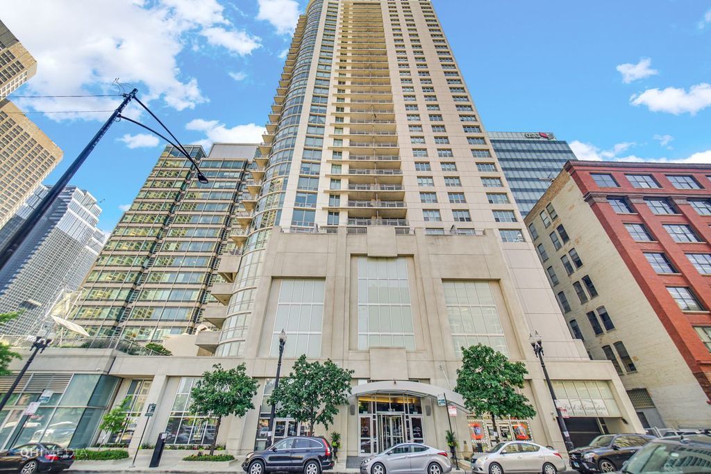 125 S Jefferson Street #2207, Chicago, IL 60661