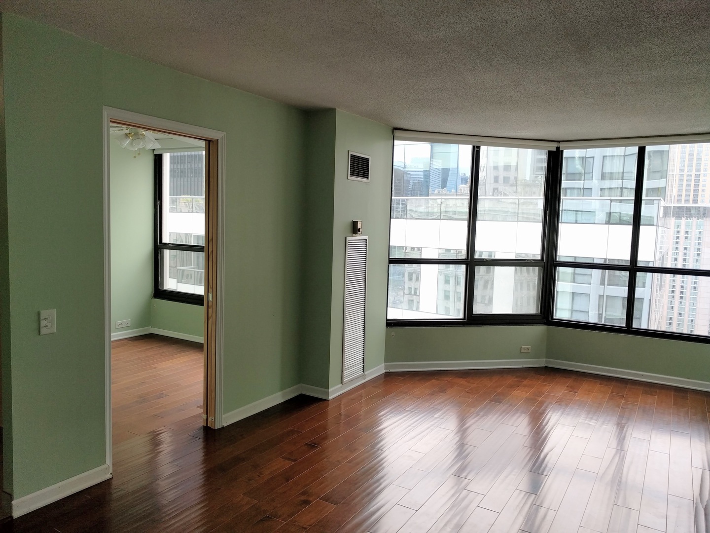 405 N Wabash Avenue #1905, Chicago, IL 60611